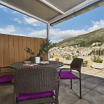 Visic's Place Apartamento *