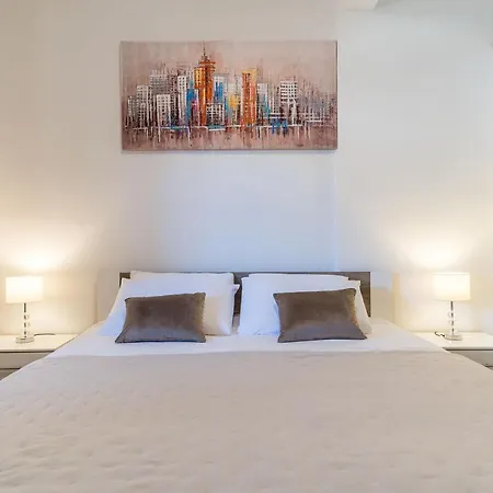 Visic's Place Apartment *